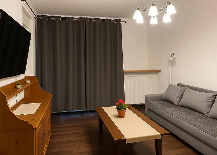 Modern Malborska,14, Metro&mall, Parking&smarttv Lägenhet *